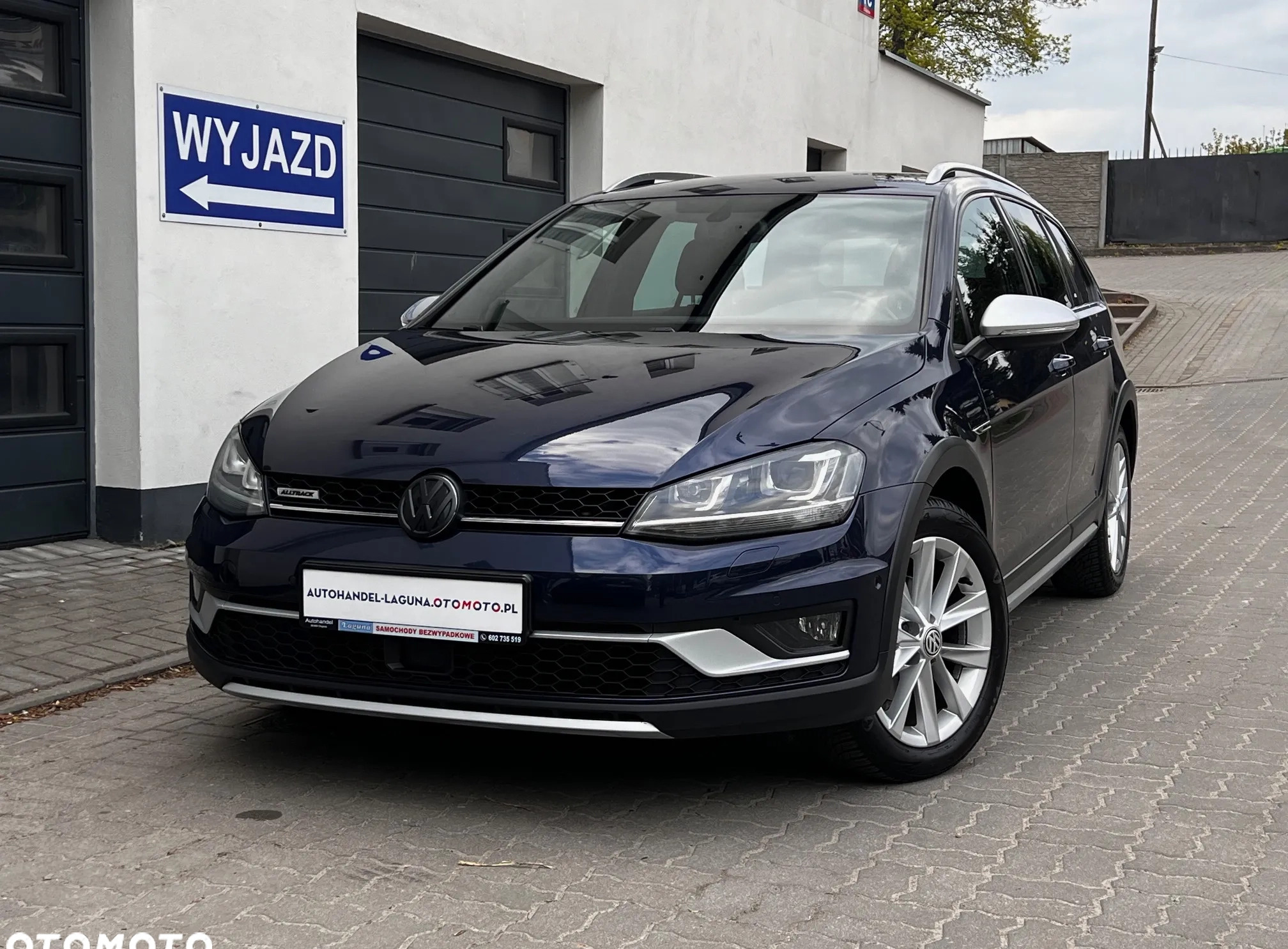 Volkswagen Golf cena 54700 przebieg: 203832, rok produkcji 2015 z Chojnice małe 301